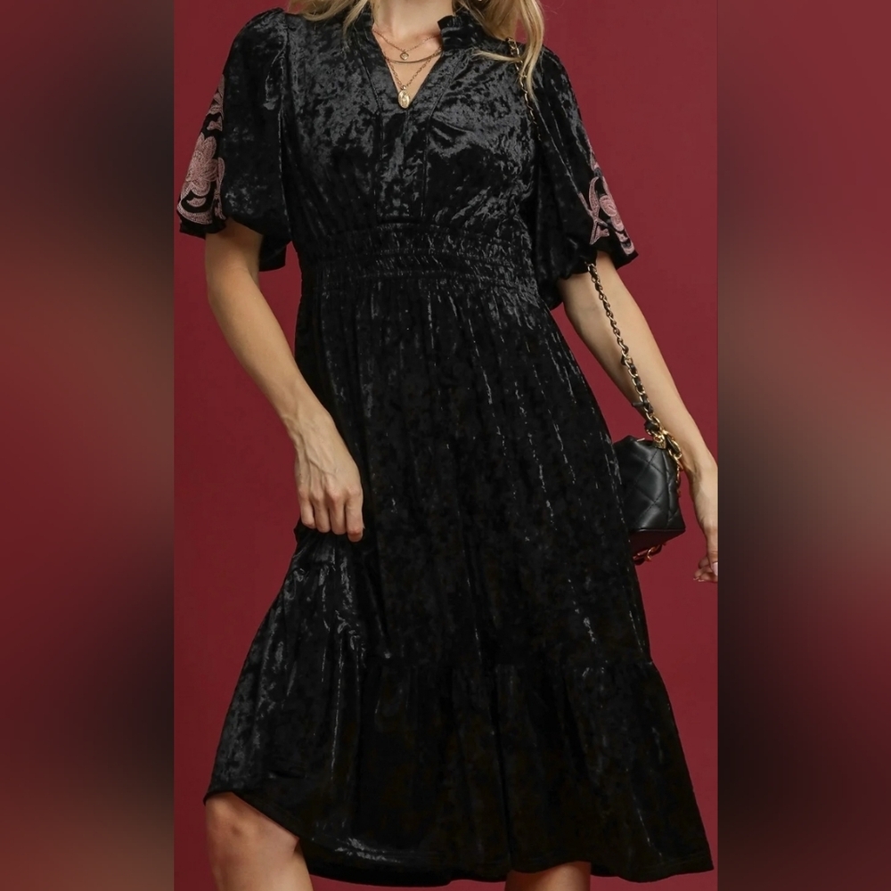 UMGEE Black Velvet Dress with Floral Embroidery MID LENGTH